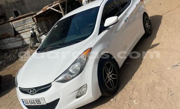 Acheter Occasion Voiture Hyundai Elantra Blanc à Dakar, Dakar Acheter Occasion Voiture Hyundai Elantra Blanc à Dakar, Dakar