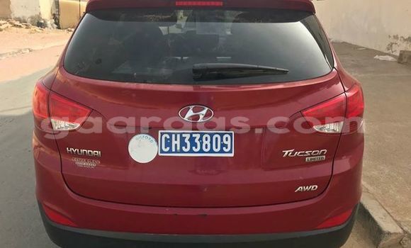 Dieundeu Occasion Hyundai Tucson Red Auto in Dakar in Dakar Dieundeu Occasion Hyundai Tucson Red Auto in Dakar in Dakar