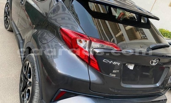Acheter Occasion Voiture Toyota C-HR Noir à Dakar, Dakar Acheter Occasion Voiture Toyota C-HR Noir à Dakar, Dakar