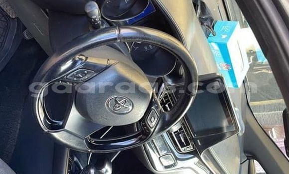 Acheter Occasion Voiture Toyota C-HR Noir à Dakar, Dakar Acheter Occasion Voiture Toyota C-HR Noir à Dakar, Dakar