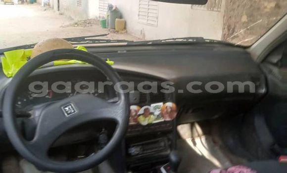 Buy Used Peugeot 405 Blue Car in Dakar in Dakar Buy Used Peugeot 405 Blue Car in Dakar in Dakar