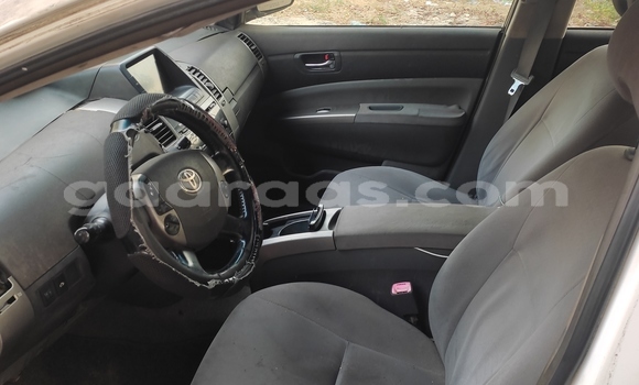 Acheter Occasion Voiture Toyota Prius Blanc à Dakar, Dakar Acheter Occasion Voiture Toyota Prius Blanc à Dakar, Dakar