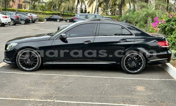 Acheter Occasion Voiture Mercedes-Benz E-Classe Noir à Dakar, Dakar