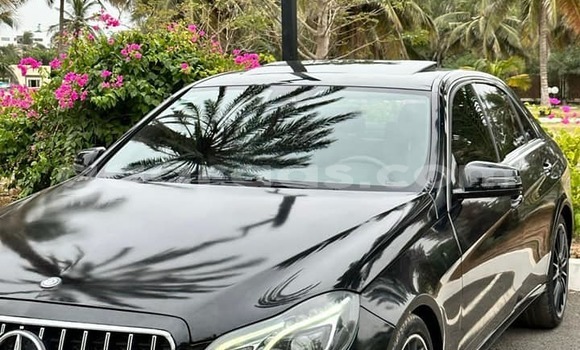 Acheter Occasion Voiture Mercedes-Benz E-Classe Noir à Dakar, Dakar Acheter Occasion Voiture Mercedes-Benz E-Classe Noir à Dakar, Dakar