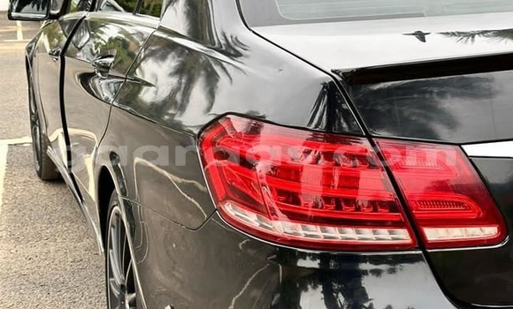 Acheter Occasion Voiture Mercedes-Benz E-Classe Noir à Dakar, Dakar Acheter Occasion Voiture Mercedes-Benz E-Classe Noir à Dakar, Dakar