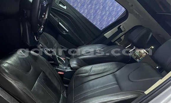 Acheter Occasion Voiture Ford Escape Noir à Dakar, Dakar Acheter Occasion Voiture Ford Escape Noir à Dakar, Dakar