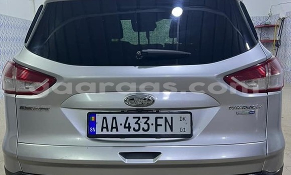 Acheter Occasion Voiture Ford Escape Noir à Dakar, Dakar Acheter Occasion Voiture Ford Escape Noir à Dakar, Dakar