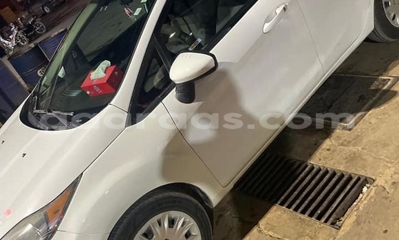 Acheter Occasion Voiture Ford Fiesta Blanc à Dakar, Dakar Acheter Occasion Voiture Ford Fiesta Blanc à Dakar, Dakar