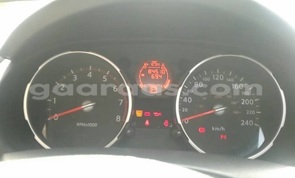 Dieundeu Occasion Nissan Rogue Silver Auto in Dakar in Dakar Dieundeu Occasion Nissan Rogue Silver Auto in Dakar in Dakar