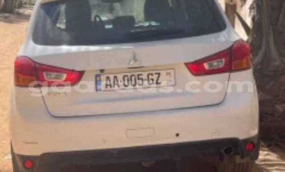 Dieundeu Occasion Mitsubishi ASX White Auto in Dakar in Dakar Dieundeu Occasion Mitsubishi ASX White Auto in Dakar in Dakar