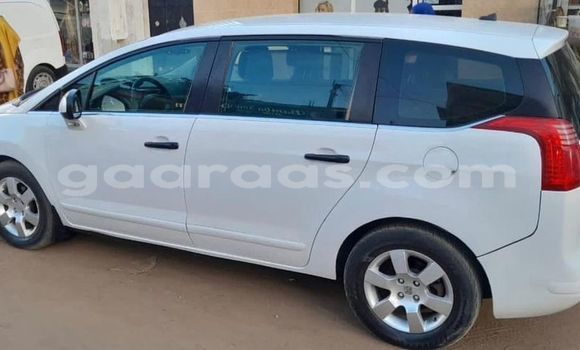 Buy Used Peugeot 5008 White Car in Dakar in Dakar Buy Used Peugeot 5008 White Car in Dakar in Dakar