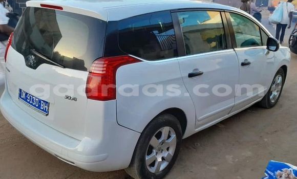 Buy Used Peugeot 5008 White Car in Dakar in Dakar Buy Used Peugeot 5008 White Car in Dakar in Dakar