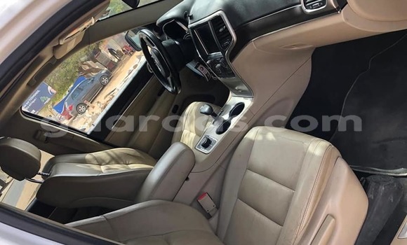 Buy Used Jeep Grand Cherokee White Car in Dakar in Dakar Buy Used Jeep Grand Cherokee White Car in Dakar in Dakar
