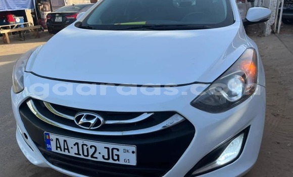 Acheter Occasion Voiture Hyundai Elantra Blanc à Dakar, Dakar