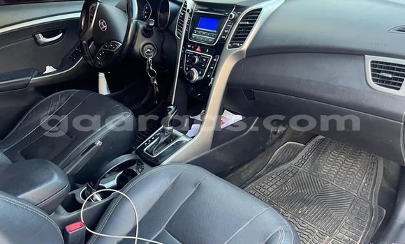 Dieundeu Occasion Hyundai Elantra White Auto in Dakar in Dakar Dieundeu Occasion Hyundai Elantra White Auto in Dakar in Dakar