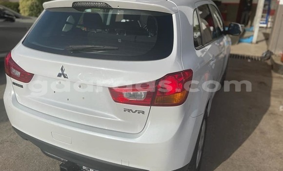 Dieundeu Occasion Mitsubishi RVR White Auto in Dakar in Dakar Dieundeu Occasion Mitsubishi RVR White Auto in Dakar in Dakar
