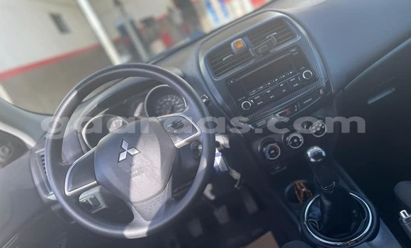 Dieundeu Occasion Mitsubishi RVR White Auto in Dakar in Dakar Dieundeu Occasion Mitsubishi RVR White Auto in Dakar in Dakar