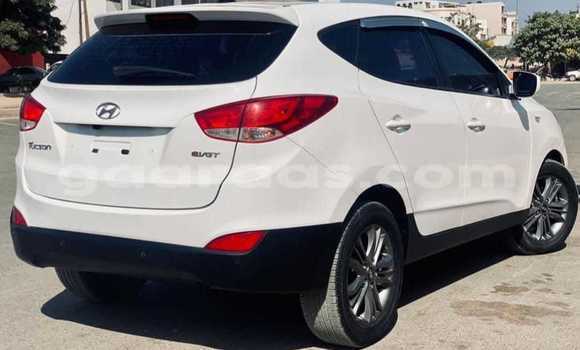 Dieundeu Occasion Hyundai Tucson White Auto in Dakar in Dakar Dieundeu Occasion Hyundai Tucson White Auto in Dakar in Dakar