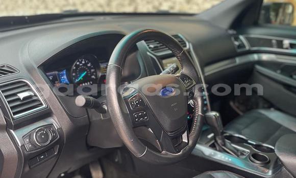 Acheter Occasion Voiture Ford Explorer Sport Trac Gris à Dakar, Dakar Acheter Occasion Voiture Ford Explorer Sport Trac Gris à Dakar, Dakar