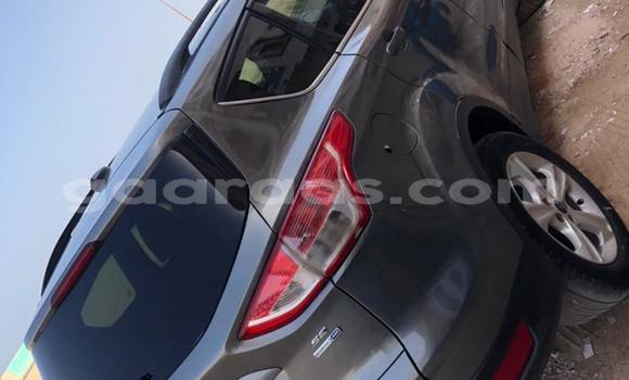 Dieundeu Beess Ford Escape Silver Auto in Dakar in Dakar