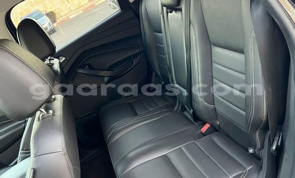 Dieundeu Occasion Ford Escape Black Auto in Dakar in Dakar Dieundeu Occasion Ford Escape Black Auto in Dakar in Dakar