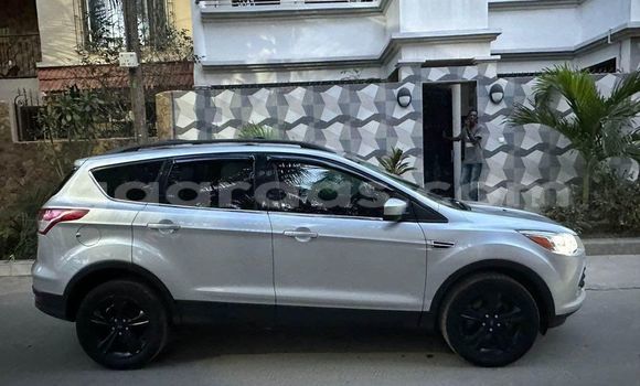 Buy Used Ford Escape Silver Car in Dakar in Dakar