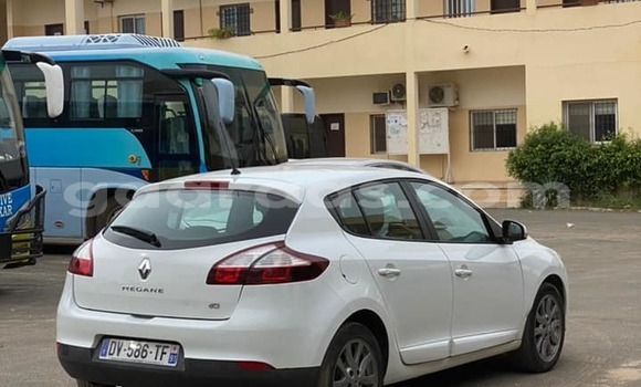 Acheter Occasion Voiture Renault Megane Blanc à Dakar, Dakar Acheter Occasion Voiture Renault Megane Blanc à Dakar, Dakar