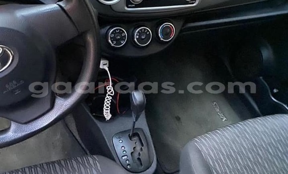 Acheter Occasion Voiture Toyota Yaris Blanc à Dakar, Dakar Acheter Occasion Voiture Toyota Yaris Blanc à Dakar, Dakar