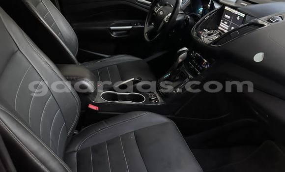 Acheter Occasion Voiture Ford Escape Rouge à Dakar, Dakar Acheter Occasion Voiture Ford Escape Rouge à Dakar, Dakar