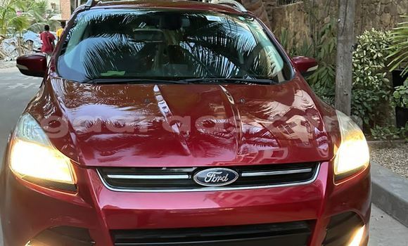 Acheter Occasion Voiture Ford Escape Rouge à Dakar, Dakar Acheter Occasion Voiture Ford Escape Rouge à Dakar, Dakar