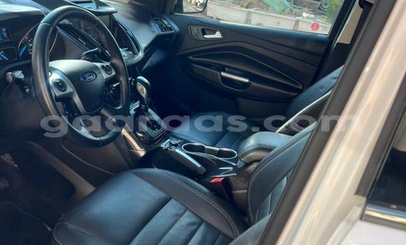 Acheter Occasion Voiture Ford Escape Blanc à Dakar, Dakar Acheter Occasion Voiture Ford Escape Blanc à Dakar, Dakar