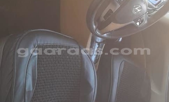 Dieundeu Occasion Hyundai Accent Silver Auto in Dakar in Dakar Dieundeu Occasion Hyundai Accent Silver Auto in Dakar in Dakar