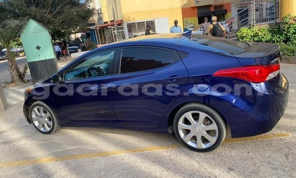 Dieundeu Occasion Hyundai Elantra Blue Auto in Dakar in Dakar