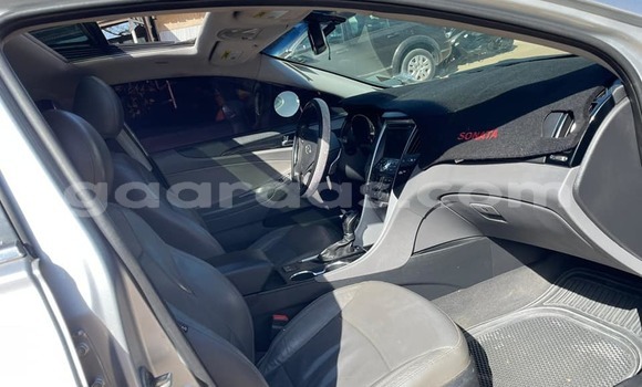 Dieundeu Occasion Hyundai Sonata Silver Auto in Dakar in Dakar Dieundeu Occasion Hyundai Sonata Silver Auto in Dakar in Dakar