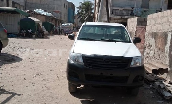 Acheter Occasion Voiture Toyota Hilux Blanc à Dakar, Dakar Acheter Occasion Voiture Toyota Hilux Blanc à Dakar, Dakar