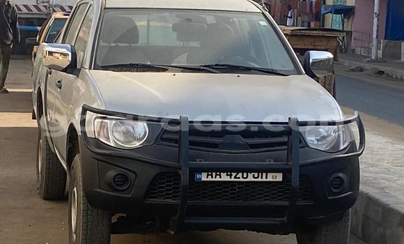 Acheter Occasion Voiture Mitsubishi L200 Gris à Dakar, Dakar Acheter Occasion Voiture Mitsubishi L200 Gris à Dakar, Dakar