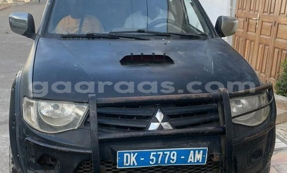 Buy Used Mitsubishi L200 Black Car in Dakar in Dakar