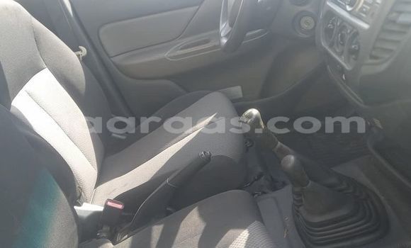 Dieundeu Occasion Mitsubishi L200 White Auto in Dakar in Dakar Dieundeu Occasion Mitsubishi L200 White Auto in Dakar in Dakar