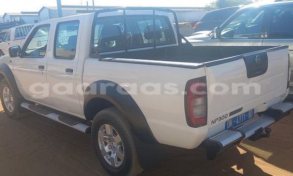 Dieundeu Occasion Nissan Hardbody White Auto in Dakar in Dakar Dieundeu Occasion Nissan Hardbody White Auto in Dakar in Dakar