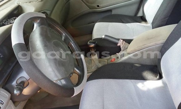 Dieundeu Occasion Renault Laguna Red Auto in Dakar in Dakar Dieundeu Occasion Renault Laguna Red Auto in Dakar in Dakar