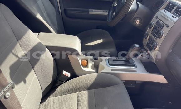 Acheter Occasion Voiture Ford Escape Blanc à Dakar, Dakar Acheter Occasion Voiture Ford Escape Blanc à Dakar, Dakar