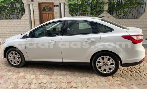 Acheter Occasion Voiture Ford Focus Blanc à Dakar, Dakar Acheter Occasion Voiture Ford Focus Blanc à Dakar, Dakar