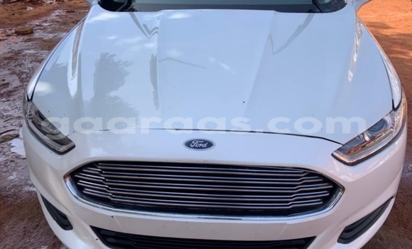 Buy Used Ford Fusion White Car in Dakar in Dakar