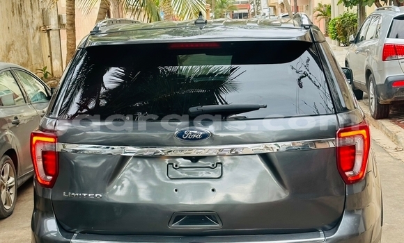 Acheter Import Voiture Ford Explorer Gris à Dakar, Dakar