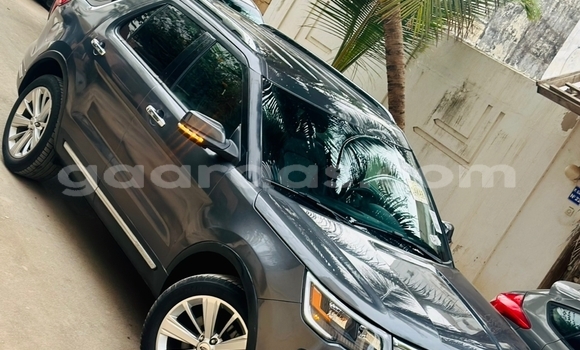Buy Import Ford Explorer Silver Car in Dakar in Dakar Buy Import Ford Explorer Silver Car in Dakar in Dakar