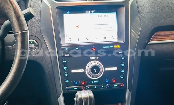 Buy Import Ford Explorer Silver Car in Dakar in Dakar Buy Import Ford Explorer Silver Car in Dakar in Dakar