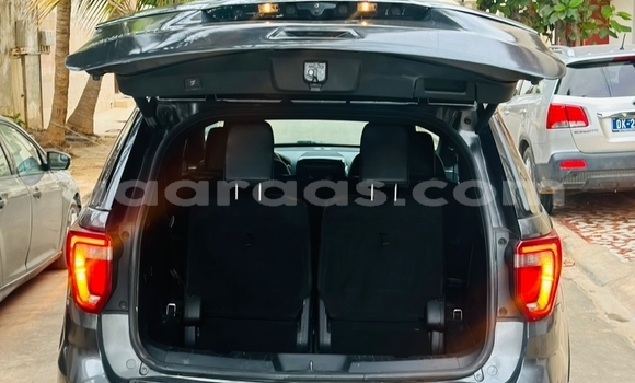 Buy Import Ford Explorer Silver Car in Dakar in Dakar Buy Import Ford Explorer Silver Car in Dakar in Dakar