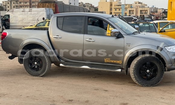 Acheter Import Voiture Mitsubishi L200 Gris à Dakar, Dakar Acheter Import Voiture Mitsubishi L200 Gris à Dakar, Dakar