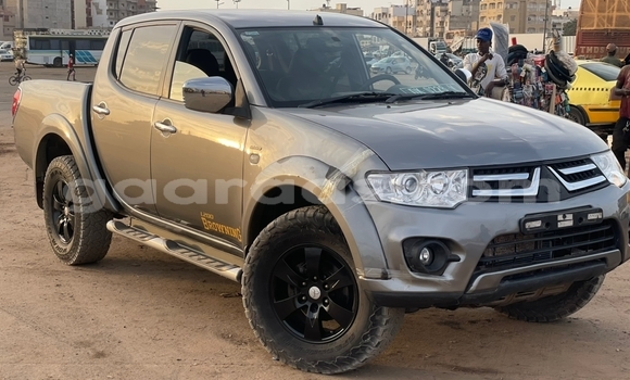 Acheter Import Voiture Mitsubishi L200 Gris à Dakar, Dakar Acheter Import Voiture Mitsubishi L200 Gris à Dakar, Dakar