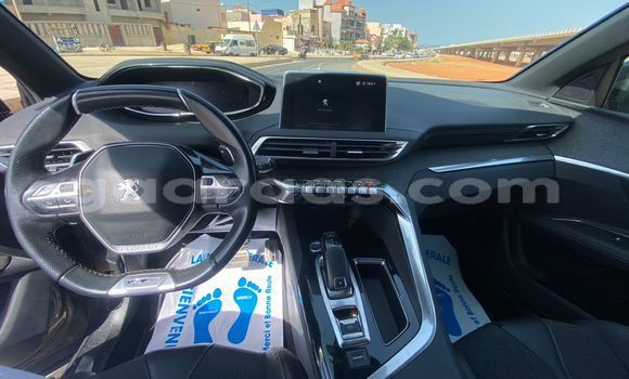 Buy Import Peugeot 3008 Silver Car in Dakar in Dakar Buy Import Peugeot 3008 Silver Car in Dakar in Dakar